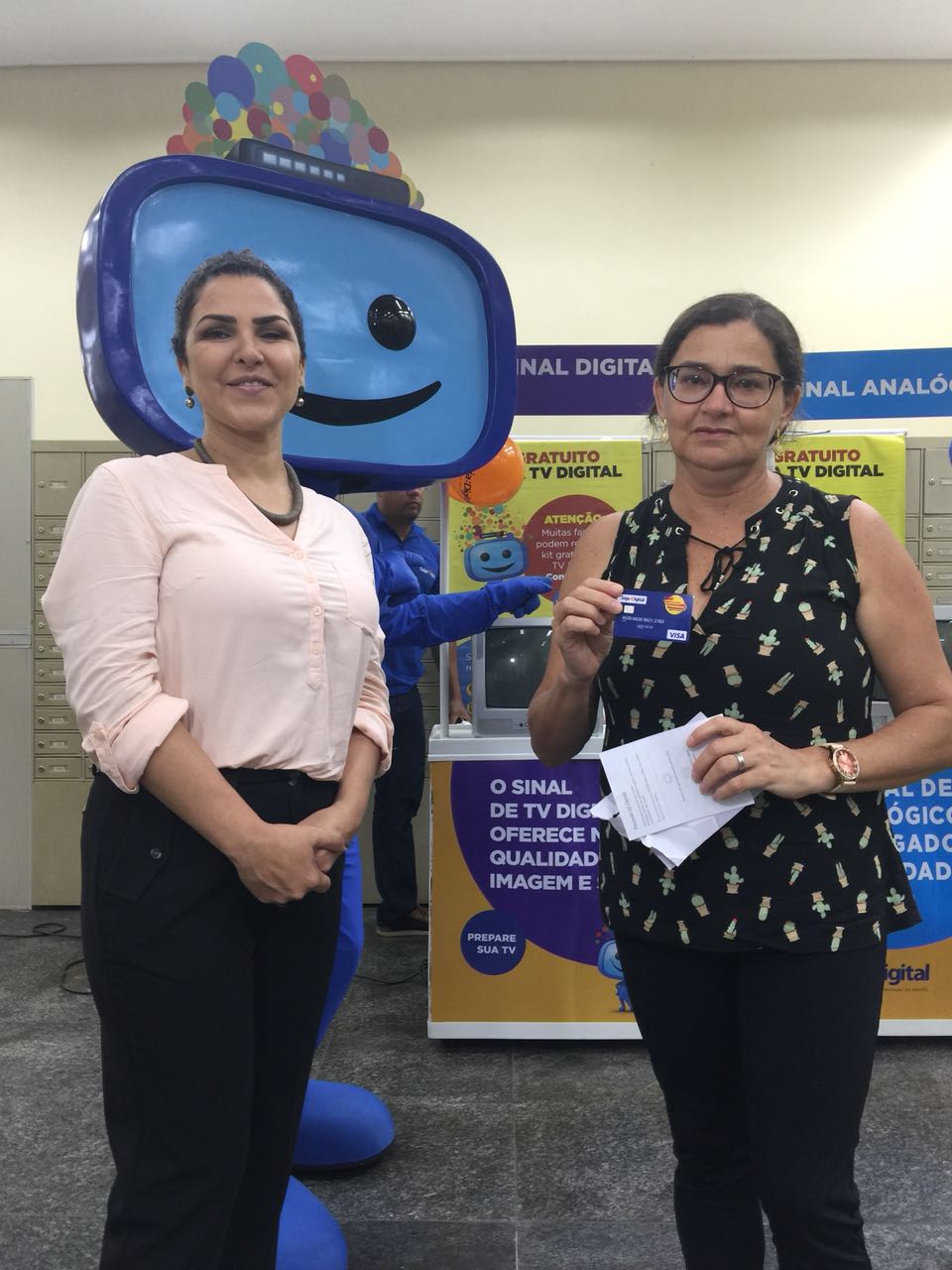 SEJA DIGITAL:  Ganhadoras do primeiro sorteio da ‘Instalação Premiada’ recebem prêmios de R$2 mil reais