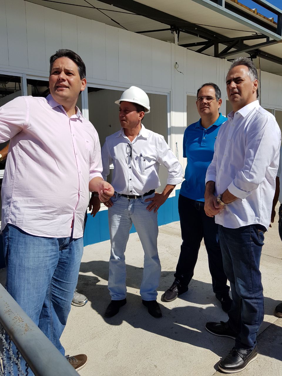 EM PATOS: Lucélio discute propostas para a educação com lideranças de oposição