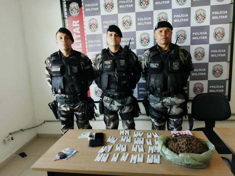 Polícia prende suspeito com 450 comprimidos de artane e meio quilo de maconha, no Colinas do Sul
