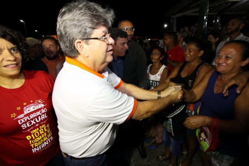 Em Cabedelo: "Estamos agregando forças por todo a Paraíba e unindo o nosso projeto de Cabedelo à Cajazeiras", diz João Azevêdo