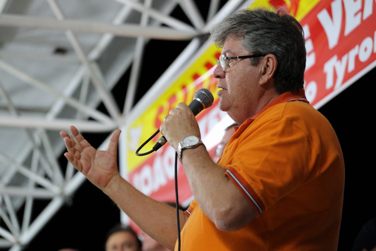 Pré-candidato João Azevedo participa de encontro regional do PSB em Sousa