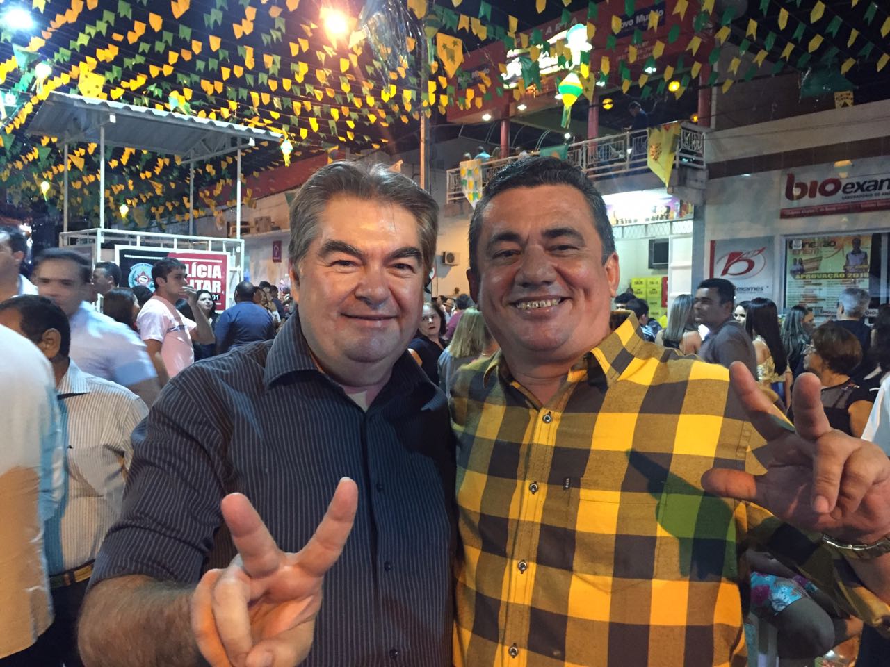 ARRASTA PÉ: Deputado Lindolfo prestigia abertura do São Pedro 2018 de Itaporanga