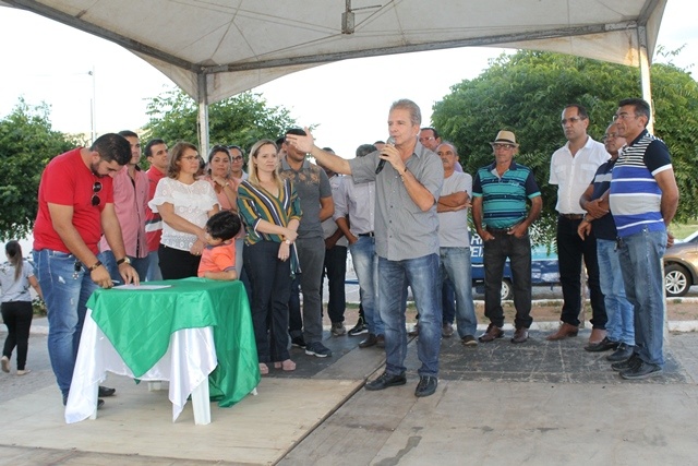 Nabor Wanderley participa de assinatura de OS para São Bentinho e anuncia liberação de convênio para pavimentação de ruas