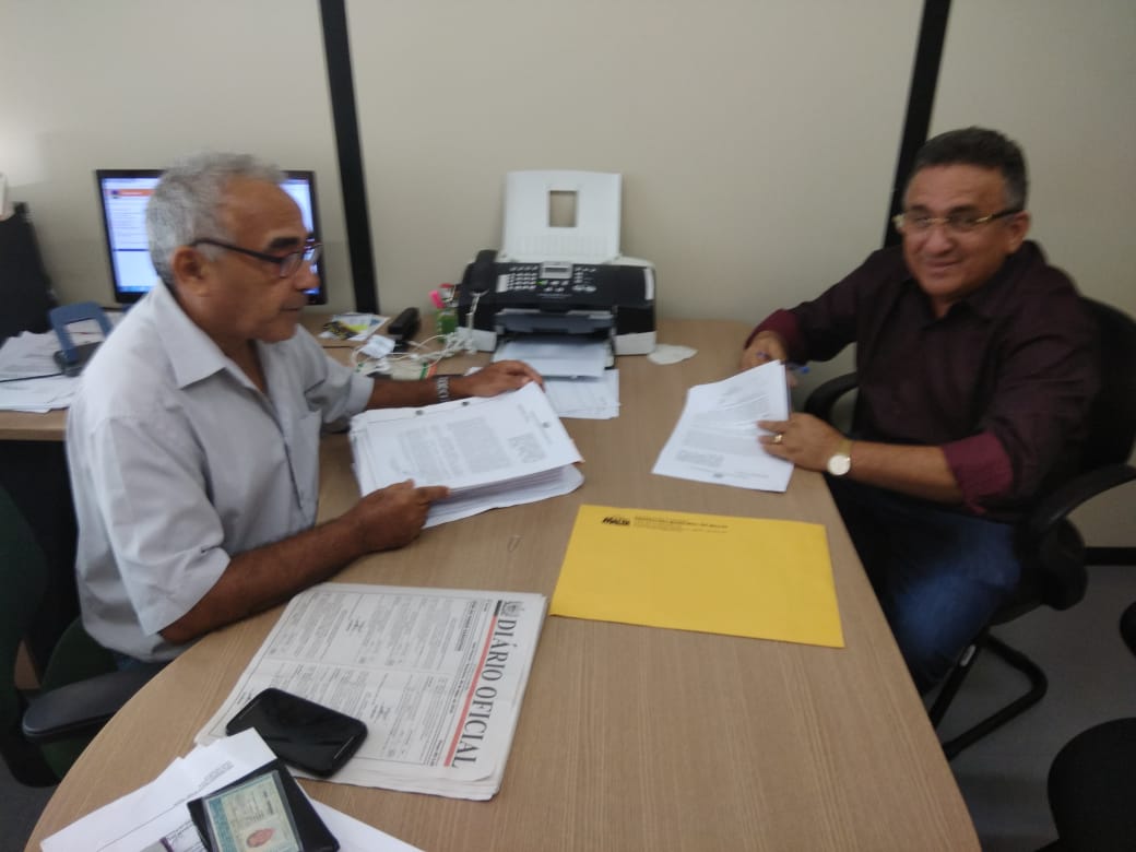 Prefeito Nael Rosa assina convênio com o governo do Estado para construção de matadouro público em Malta