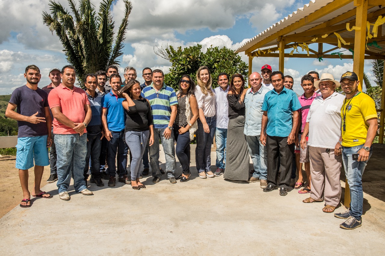 Camila recebe apoio de lideranças políticas de Serraria ao seu projeto de reeleição à Assembleia Legislativa
