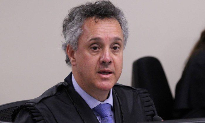 TRF4: Desembargador Gebran ratifica prisão de Lula e cancela possível investigação de Moro