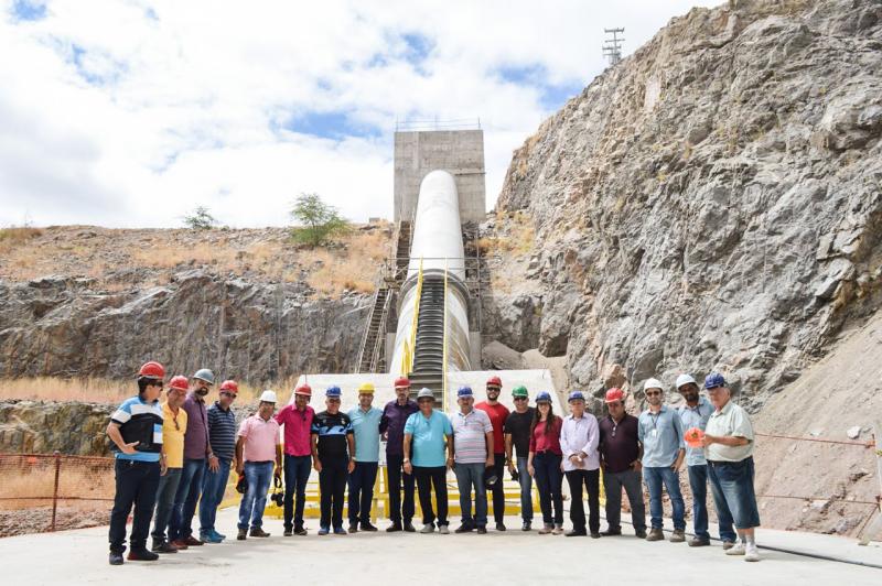IN LOCO : Jeová constata após visita às obras da Transposição do Eixo Norte que águas chegarão à Paraíba no começo de 2019