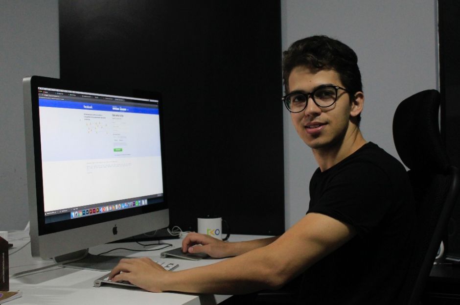 FAKES: Especialista explica o que tem por trás das redes sociais, depois Facebook retirar  páginas