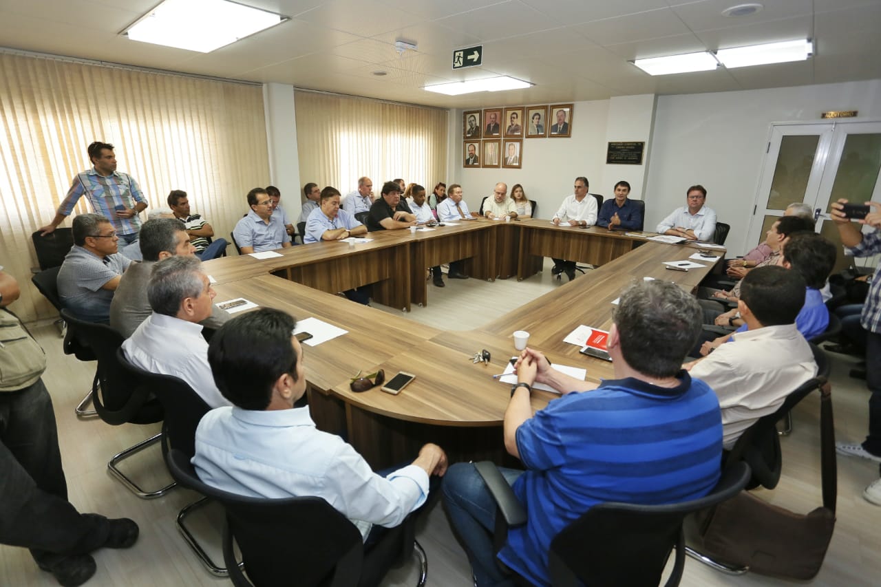 HOMOLOGAÇÃO: Lucélio Cartaxo se reúne com partidos e marca convenção para o dia 5 de agosto