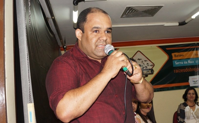 Com problemas de saúde, prefeito Jeová José, de Alagoinha renuncia ao cargo