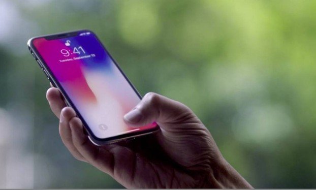 Apple anuncia lançamento de três novos modelos de iPhone, com telas maiores e mais cores