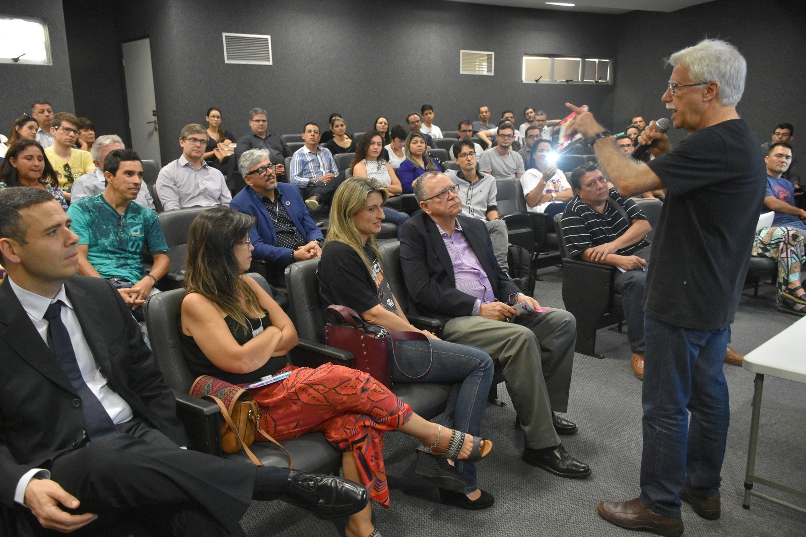 Educação é principal tema de palestras no segundo dia do "HackFest+Virada Legislativa"