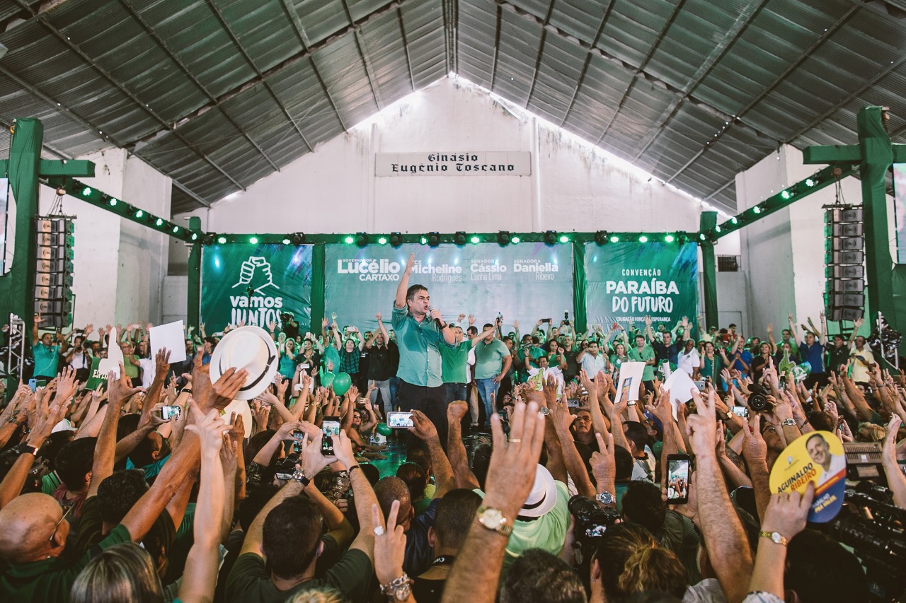 OLHAR FEMININO: Cássio frustra adversários ao mirar no respeito ao eleitor e na construção de uma Paraíba melhor para todos