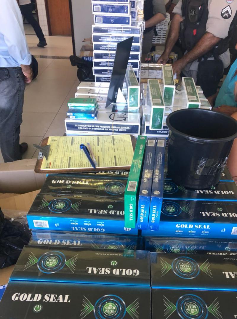 EM JOÃO PESSOA: Polícia apreende carga de mais de 5 mil maços de cigarros contrabandeados