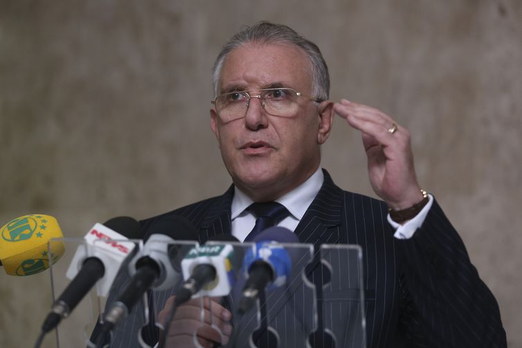 ECONOMIA: Revisão de benefícios previdenciários gerará economia anual de R$ 8 bi