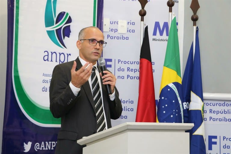 Assembleia Legislativa entrega título de "Cidadão Paraibano" ao Procurador José Godoy , nesta sexta