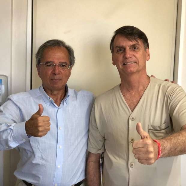 Presidenciável Bolsonaro apresenta boa evolução e deu início a dieta leve