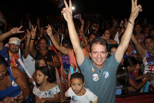 Nabor destaca ações no Bairro Mutirão ocorridas durante sua administração, em Patos