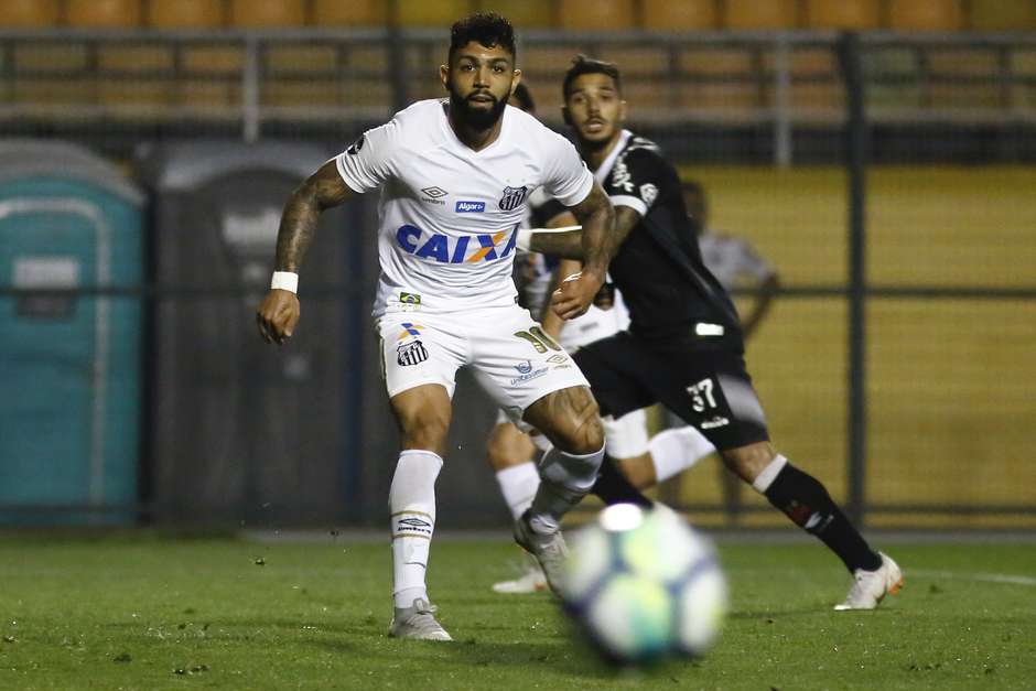 Em jogo atrasado, Santos e Vasco empatam em jogo pelo Brasileirão Série A