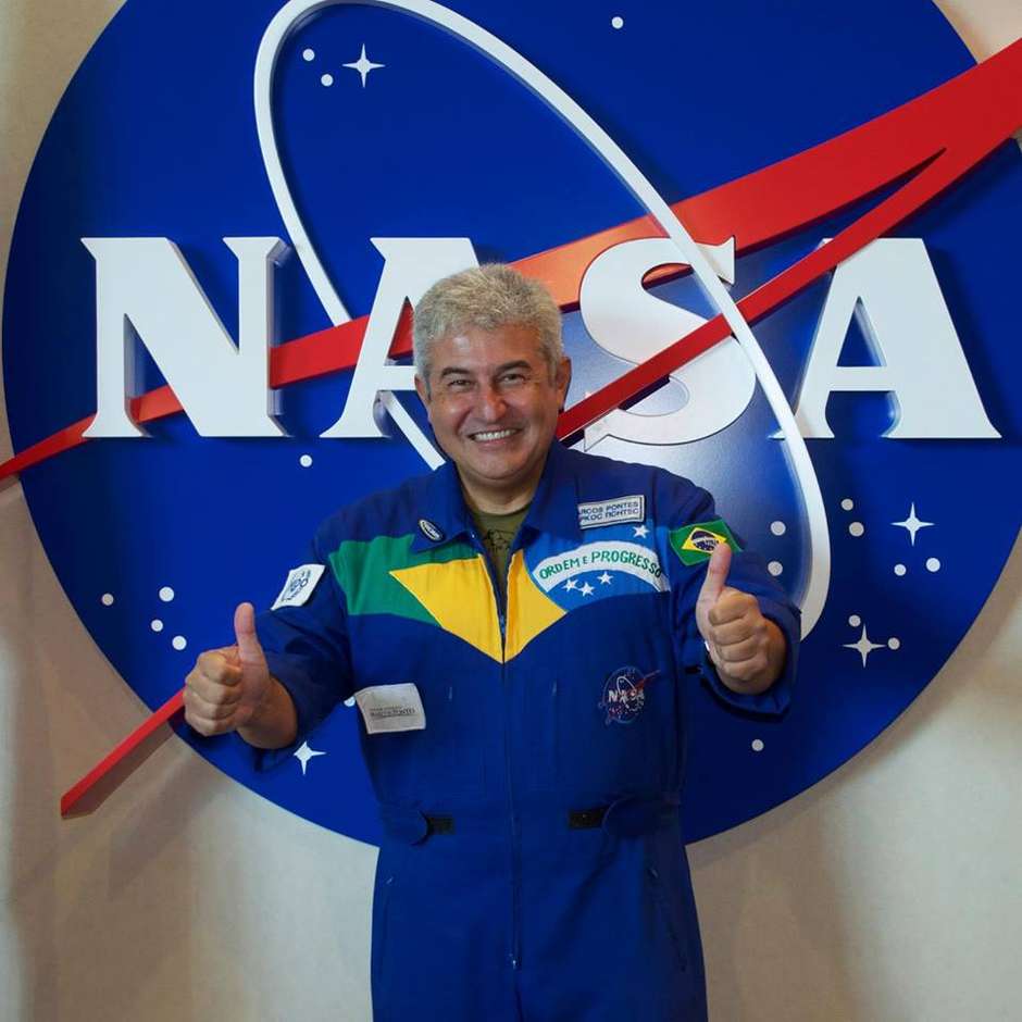 Presidente Bolsonaro confirma astronauta e mais 3 ministros do governo
