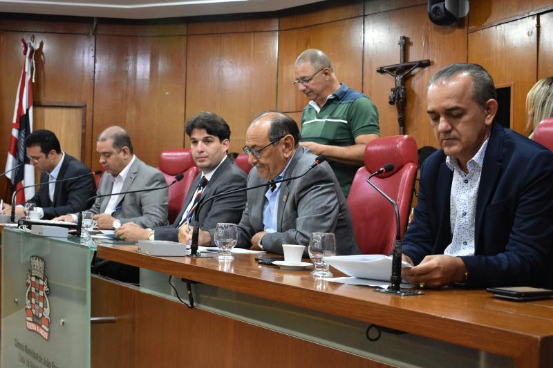 REUNIÃO: CCJ da CMJP é favorável à autenticação de documentos por advogados e ao acúmulo de cargos por conselheiros tutelares em JP