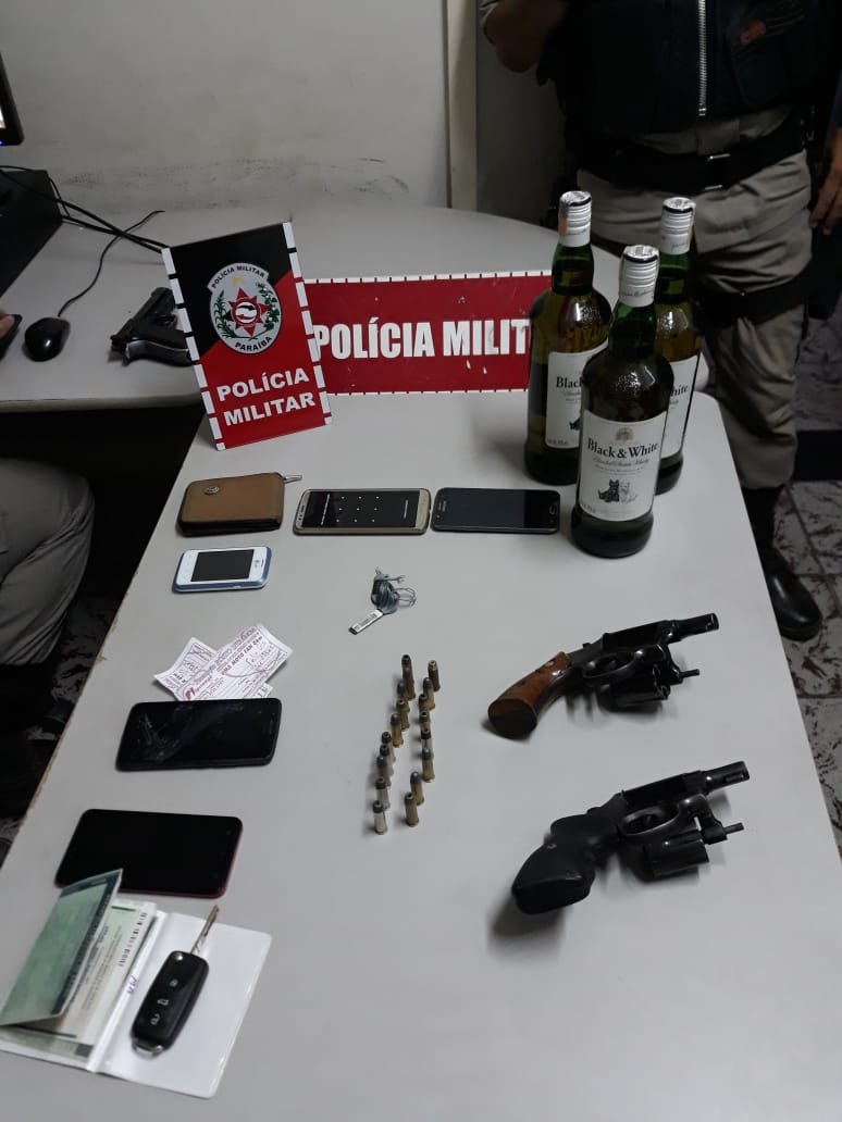 PRISÕES: Polícia prende suspeitos por porte ilegal de armas na madrugada deste sábado em João Pessoa e Pilar