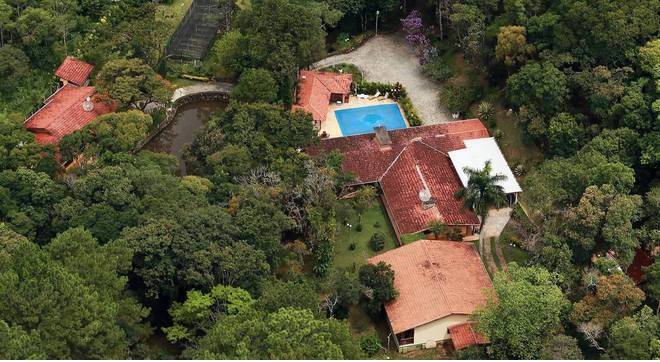 Lula deixa a prisão hoje em Curitiba para prestar depoimento em ação penal  sobre o sítio de Atibaia, nesta quarta