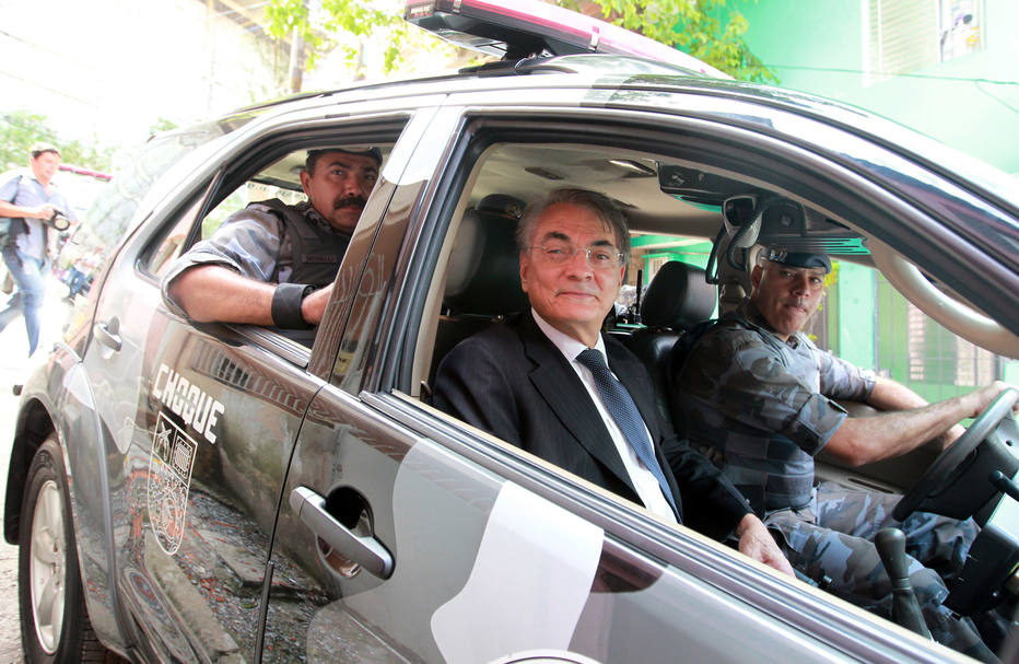 SAO PAULO 29/10/2012 - CIDADE METRÓPOLE - OPERAÇÃO SATURAÇÃO - Polícia Militar de  SP faz operação saturação com cerca de 500 policiais na Favela Paraisópolis na zona sul da Capital -  Na foto Antonio Ferreira Pinto - Secretário de Segurança Pública - Foto: NILTON FUKUDA/ESTADÃO