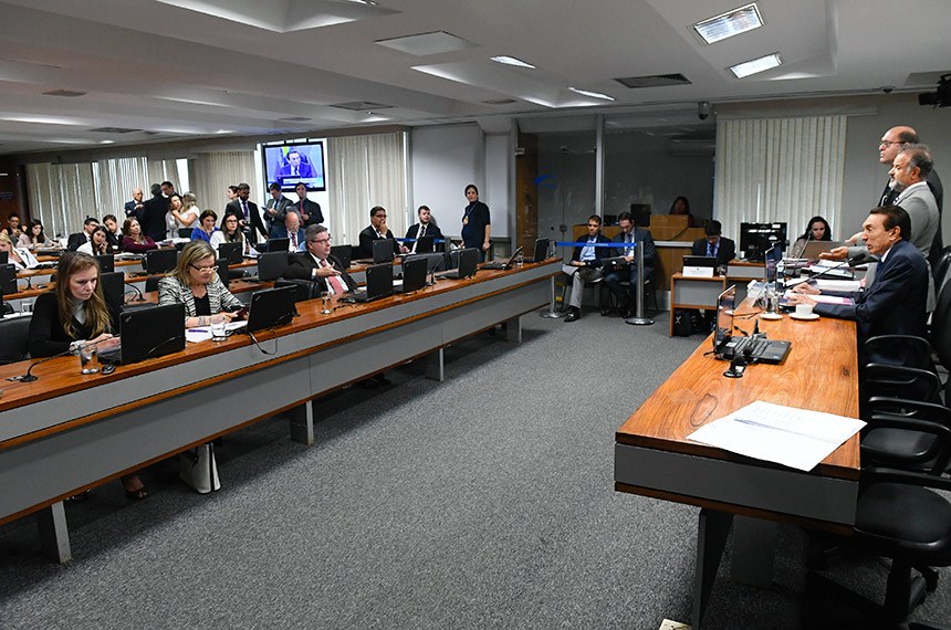 PROTEÇÃO: Jornalistas que atuam em situações de risco poderão ter direito a seguro de vida