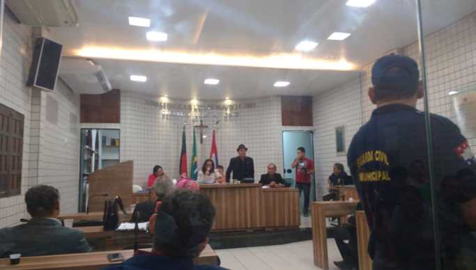 CONFINADOS: Vereadores da bancada de oposição de Cabedelo se reúnem em Natal para definir afastamento definitivo do prefeito Vitor Hugo