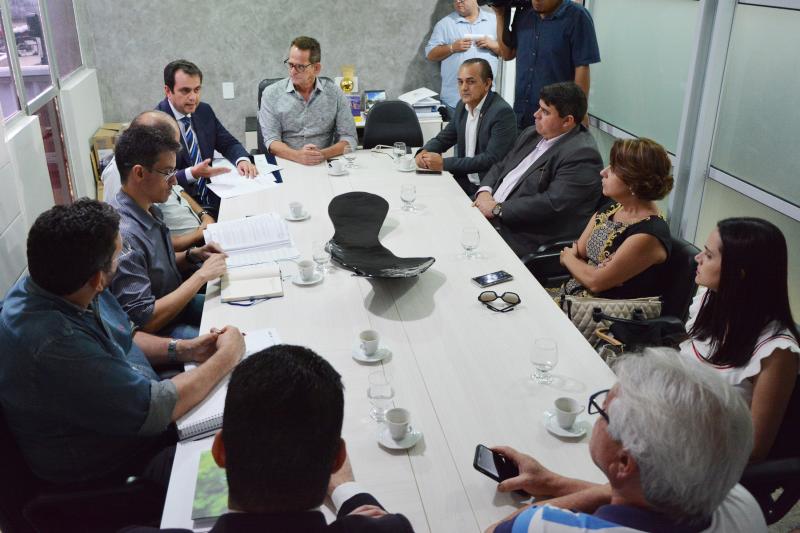 Mesa da CMJP se reúne com representantes da Caixa Econômica e PMJP fecham últimos detalhes do financiamento para obra da nova sede