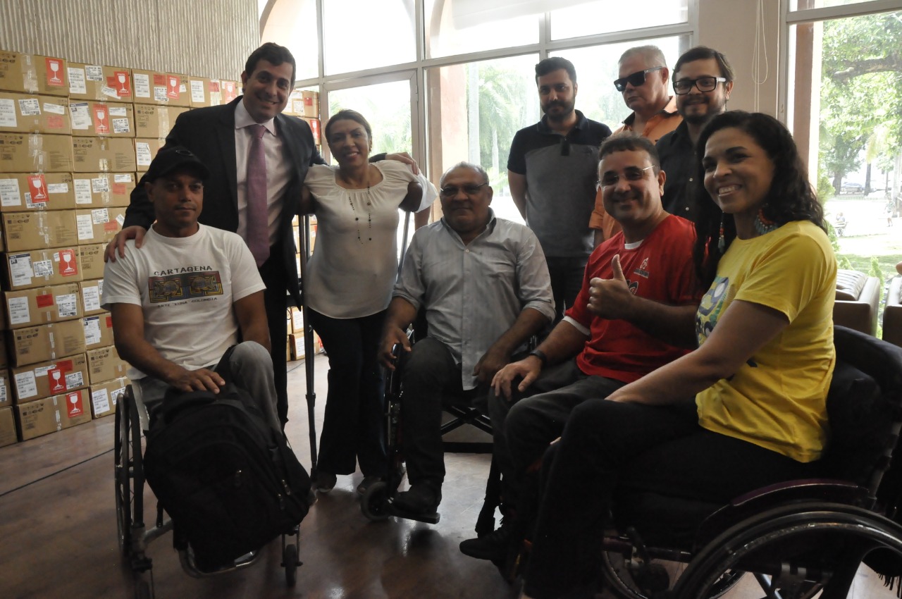 Presidente Gervásio apresenta acessibilidade da Assembleia a pessoas com deficiência