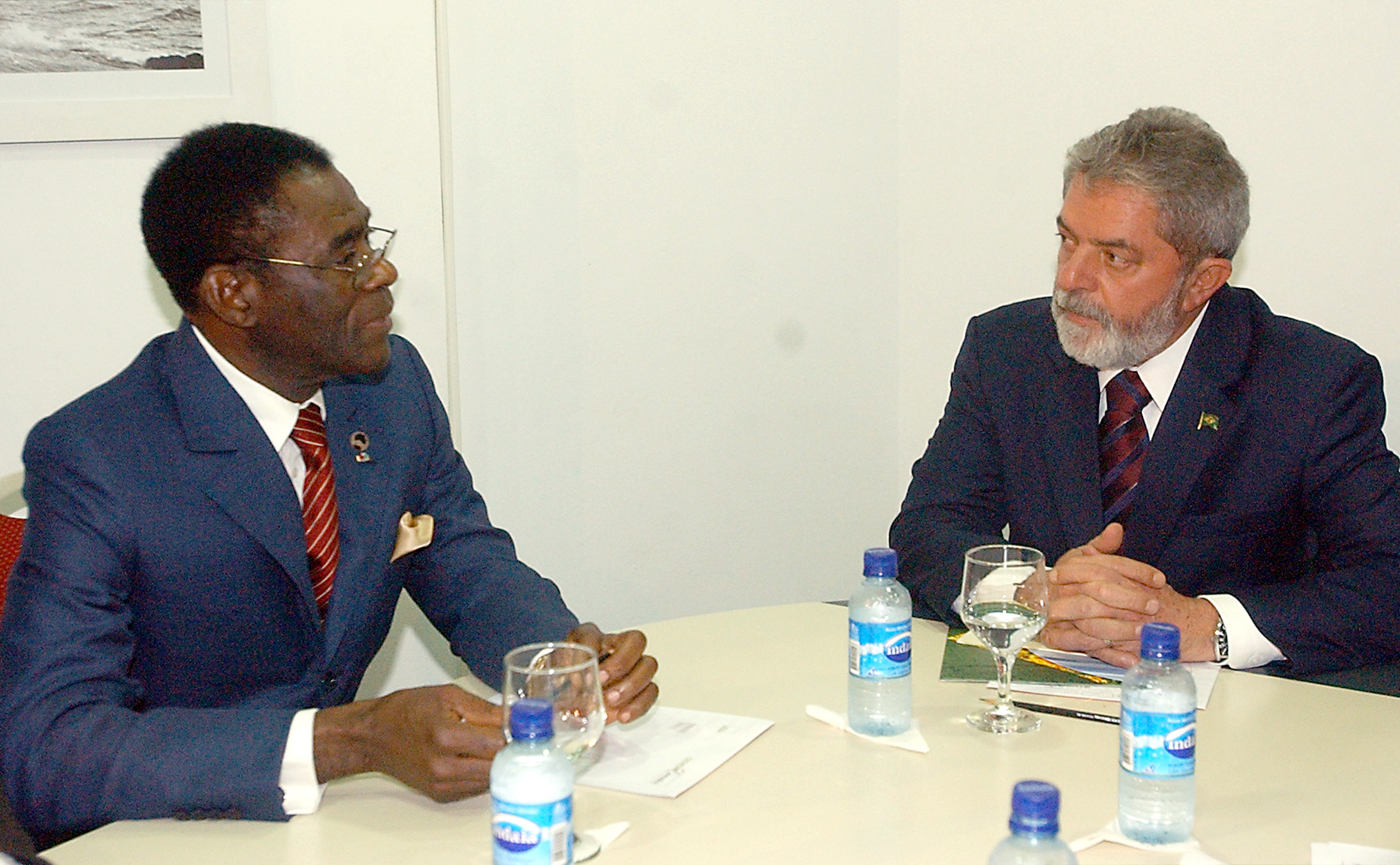 PROPINA: Preso desde abril, Lula vira réu por lavagem de R$ 1 milhão