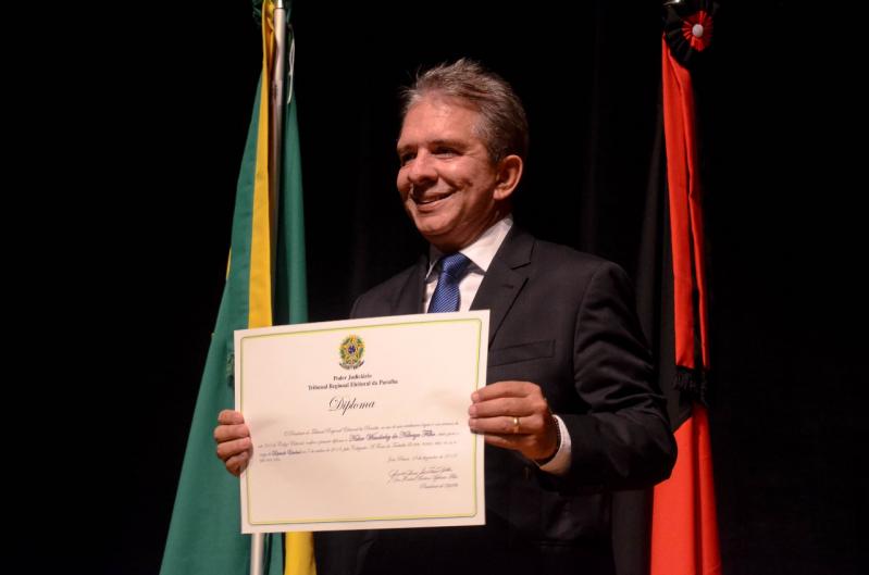 DIPLOMADO: Deputado Nabor agradece a Deus e ao povo paraibano por sua reeleição à AL-PB