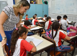 NESTA SEXTA: PMJP paga 14º salário para mais de 8 mil profissionais da educação pelos resultados do ‘Escola Nota 10’
