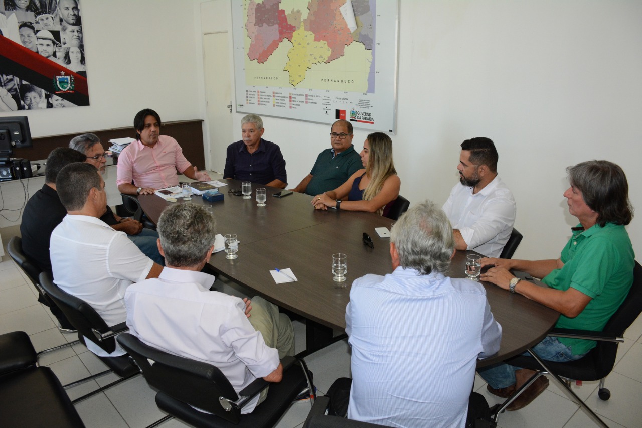 MÍDIA ESTATAL: Secretário Luiz Torres garante à API que não haverá intermediário entre governo e mercado