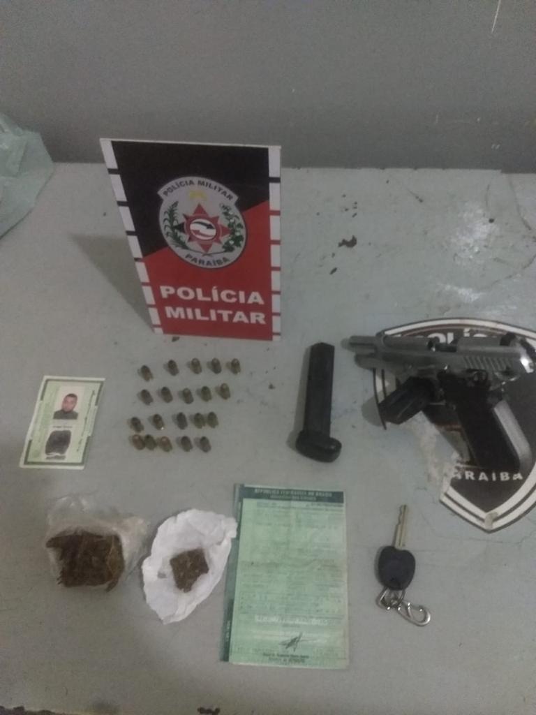 Polícia prende casal com arma de fogo e carro roubado após furar bloqueio durante operação em Santa Rita