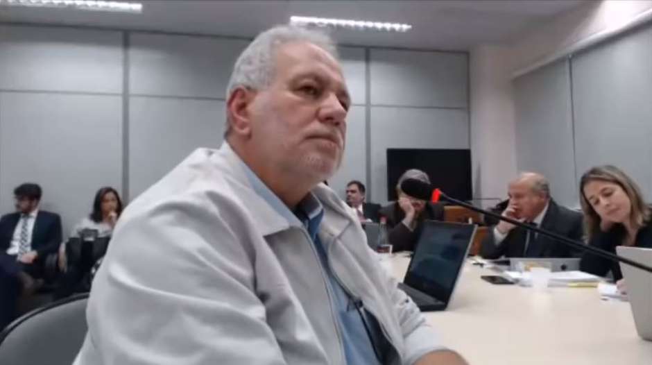 COMPLICOU: Ex-segurança de Lula diz que foi capataz de reforma no sítio em Atibaia