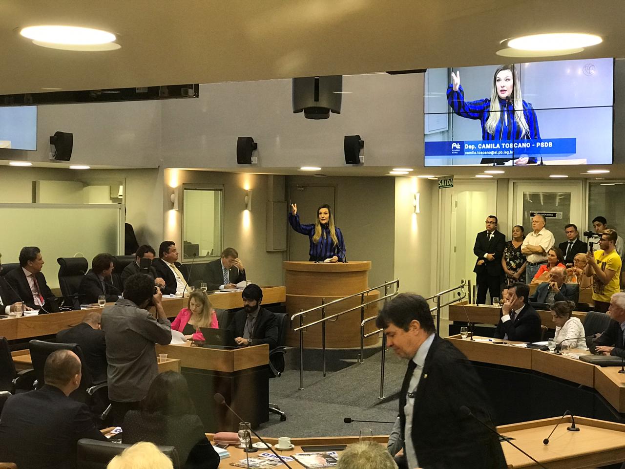 EMPAER: Camila Toscano questiona fusão de empresas proposta em MP e cobra manutenção de investimentos para agricultura