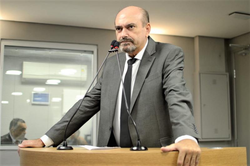 DESISTÊNCIA: Jeová anuncia que não disputará mais mandato eletivo e que vai retomar à atividade acadêmica na UFPB