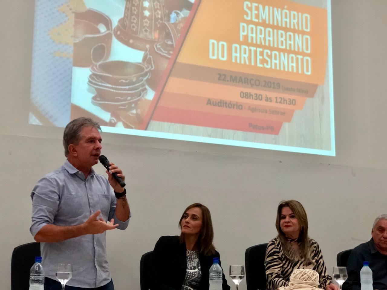 ARTESANATO: Nabor participa de seminário promovido pelo Sebrae em Patos