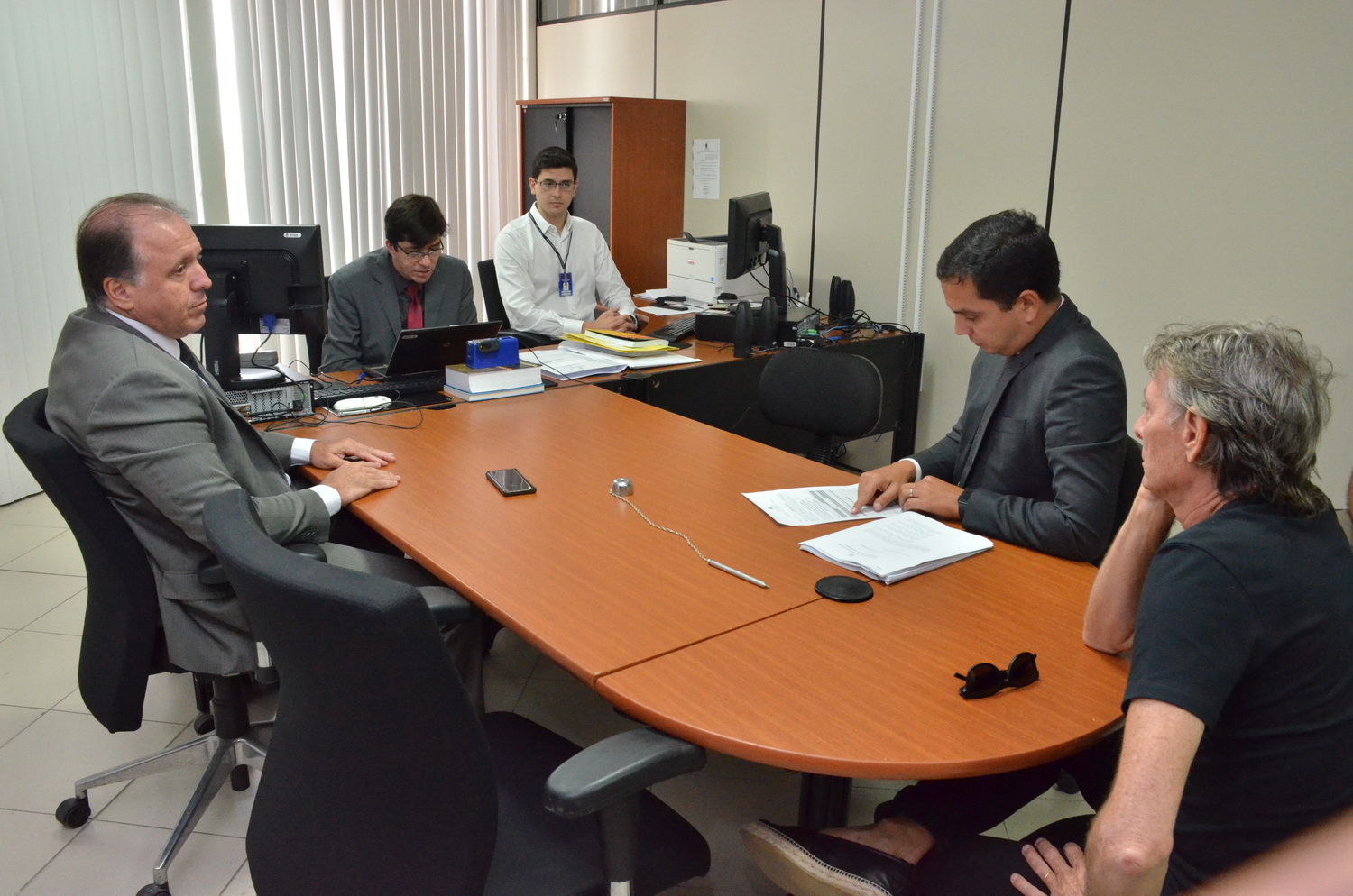 Defesa de Roberto Santiago entra com pedido de habeas corpus no STJ