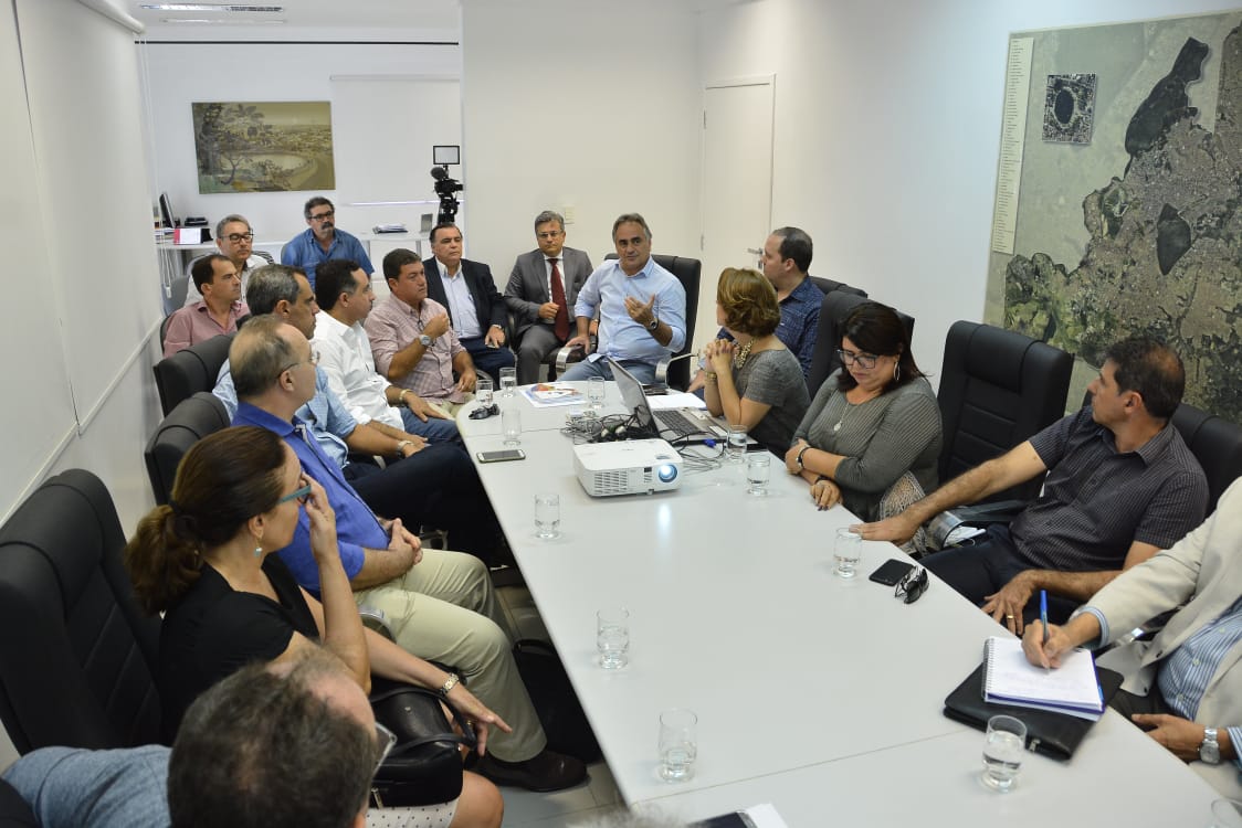 Prefeito Luciano apresenta a representantes do setor produtivo investimentos que serão realizados pela gestão municipal no Centro Histórico