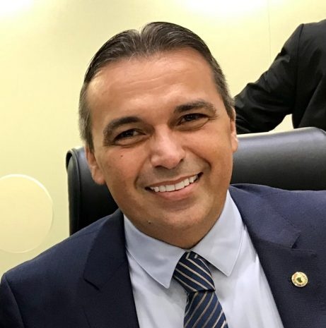 Genival Matias reassume mandato e Anísio Maia deixa à Assembleia Legislativa