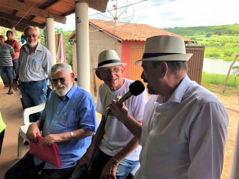 Jeová Campos realiza audiência pública em comunidade rural para discutir produção de alimentos saudáveis