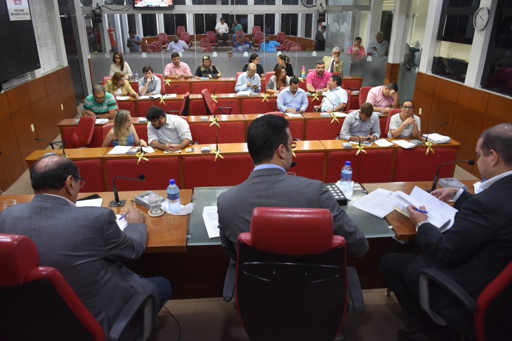 CCJ da CMJP aprova obrigatoriedade de atuação de psicólogos em escolas privadas de ensino infantil e fundamental