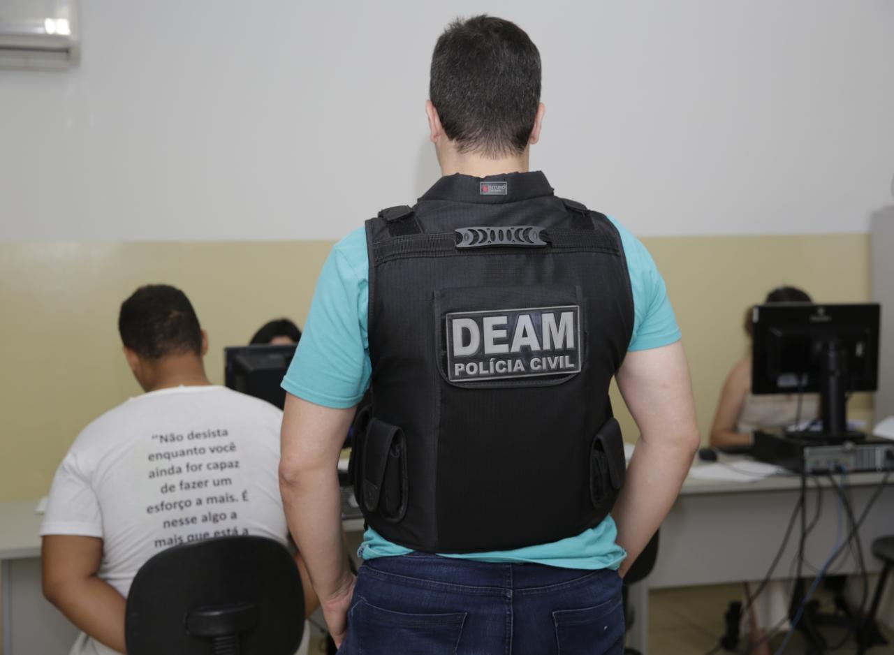 EM TAMBIÁ: Polícia prende homem acusado de agredir companheira grávida