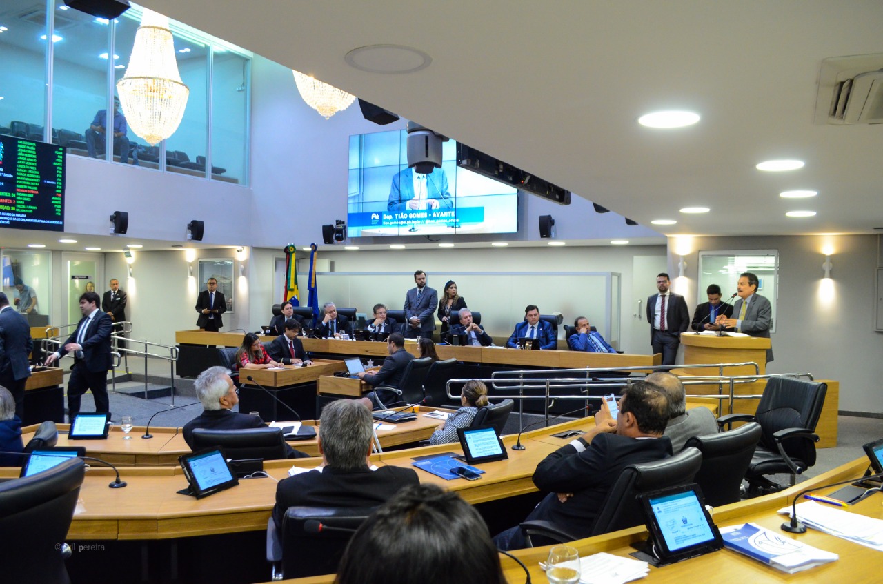 Assembleia aprova LDO 2020 na última sessão deliberativa do 1º semestre com aumento de 361% na produção de matérias
