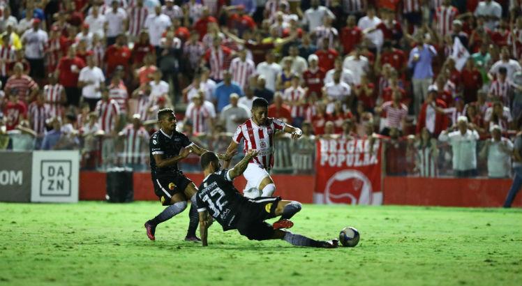 Botafogo perde para no Náutico nos Aflitos, mas se garante na 2ª colocação do grupo A