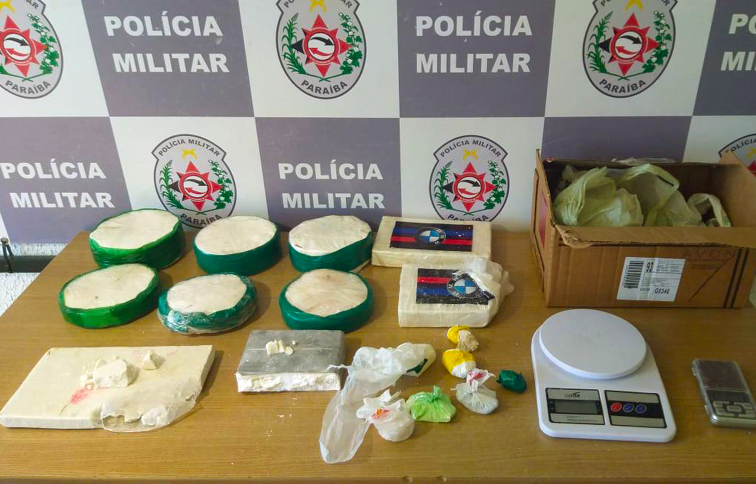 Polícia Militar apreende 8kg de cocaína em poder de traficante no bairro do Cristo, em João Pessoa